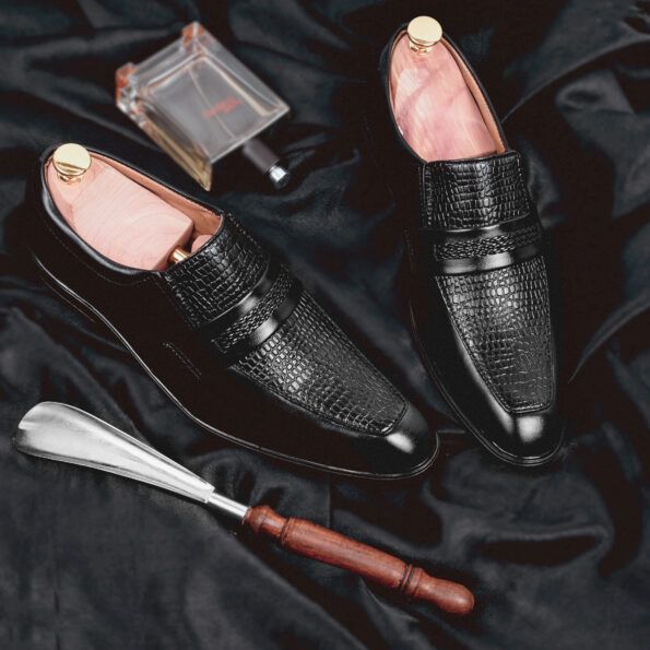 Men Round-Toe Slip-On Formal Shoes